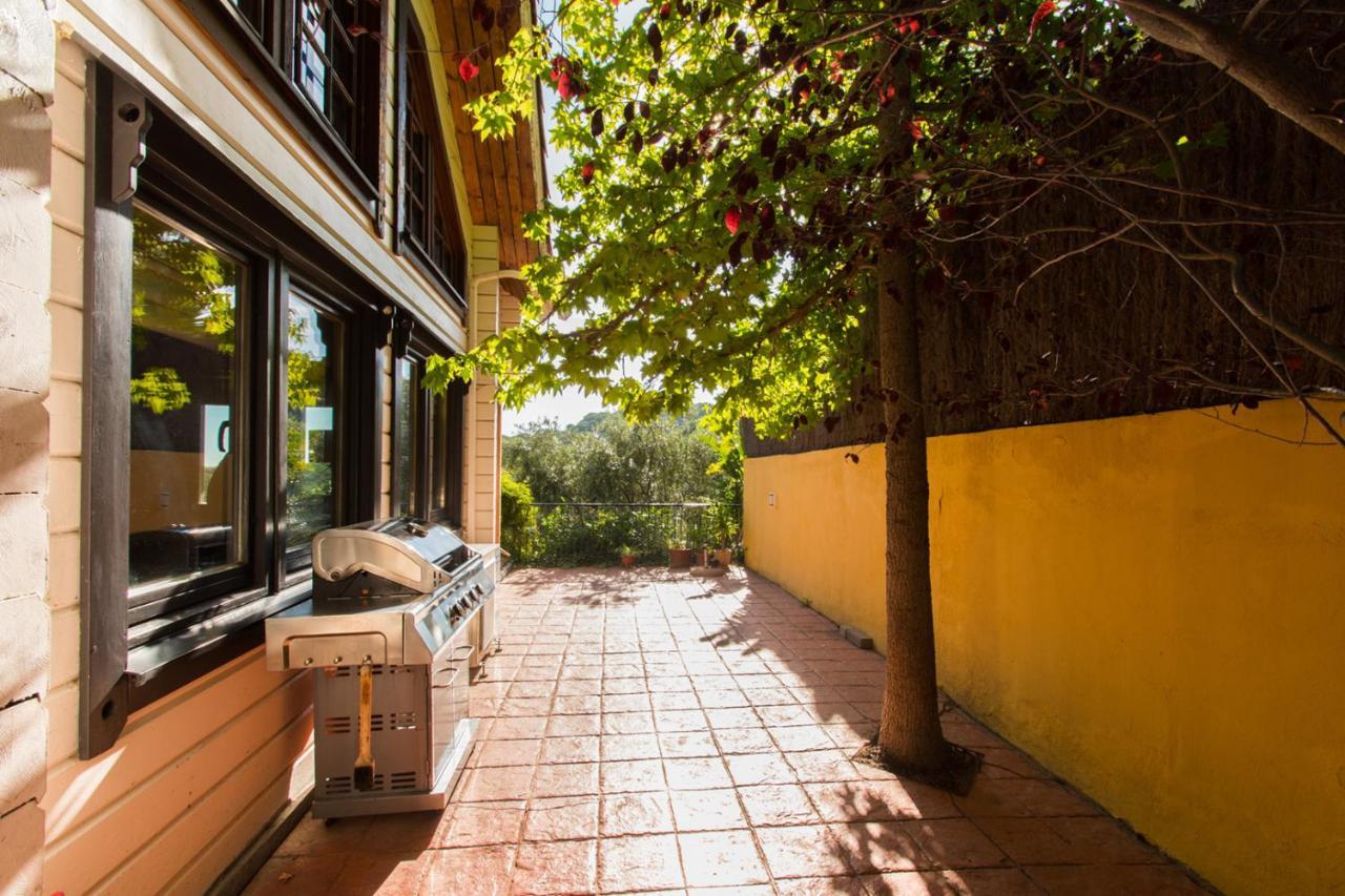 Villa Finland House Barcelona- Increíbles vistas a la montaña Argentona Exterior foto